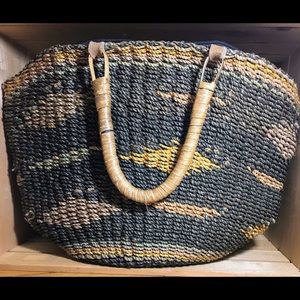 Green vintage medium sized bag, sturdy handles, aged vintage condition